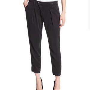 Rich & Skinny Gwen Pleated Tapered Pant Size 28